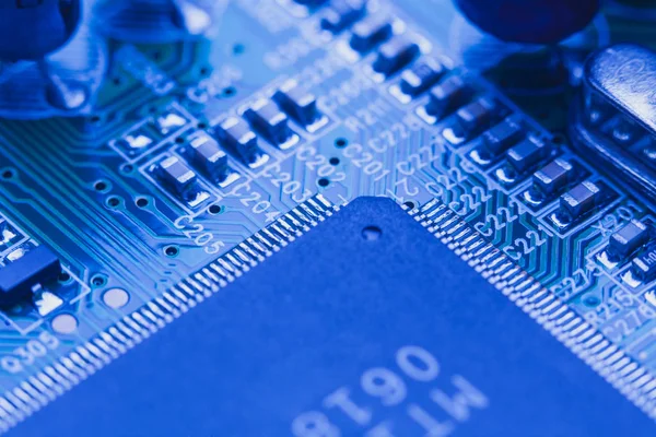 Close Computer Mikrochip Auf Motherboard Integriert — Stockfoto