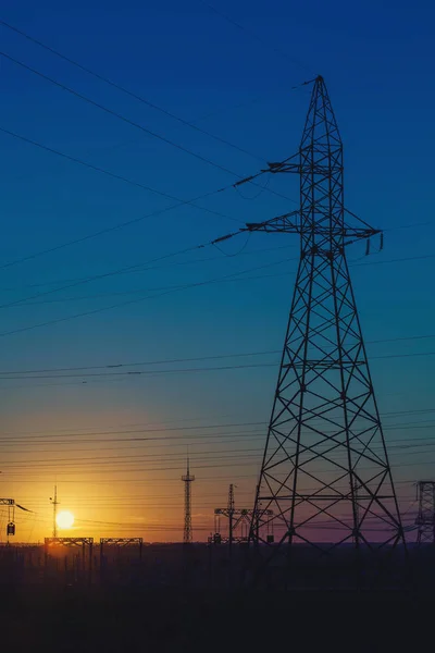 High Voltage Power Lines Sunset Electricity Distribution Station — Stock Photo, Image