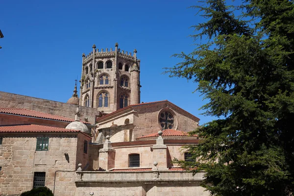 Ourense Katedrali