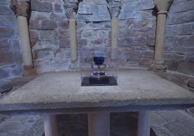 Huesca San Juan de la Pena manastırında Kutsal Kase kalıntısı, İspanya