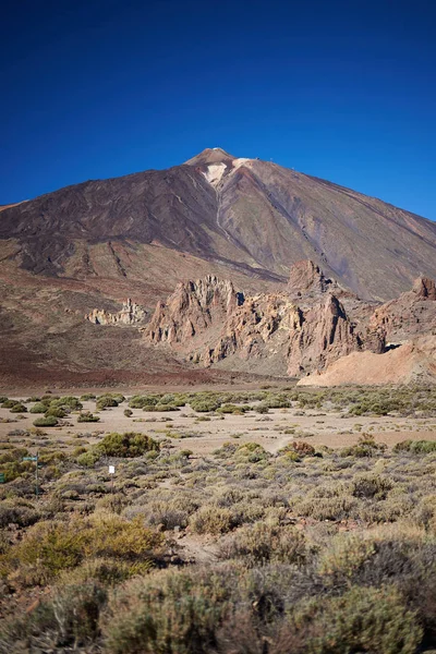 Vista de la montaña del Teide desde su base en Tenerife, España — Foto de Stock