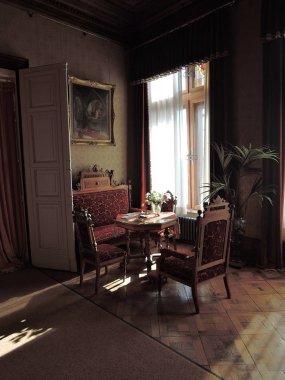 Almanya'nın Köln şehrindeki Drachenburg Kalesi'nin iç görünümü