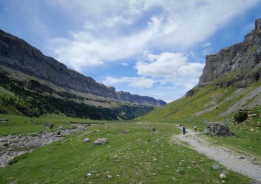 Ordesa y Monte Perdido'da yürüyüş parkuru, Huesca, İspanya