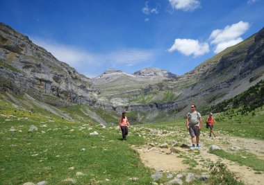 Ordesa y Monte Perdido'da yürüyüş parkuru, Huesca, İspanya