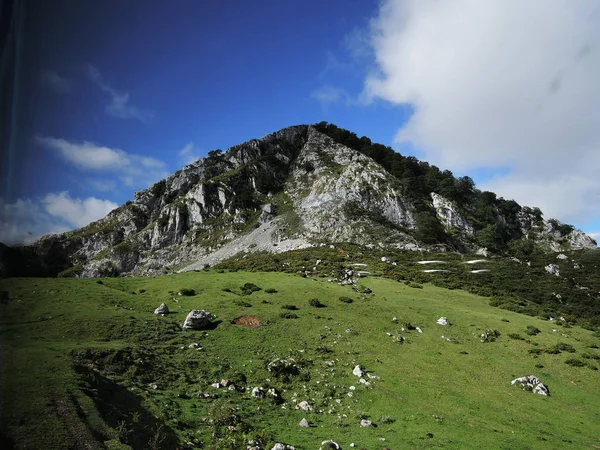 Rocky Mountain w europejskich szczytów w Asturii, Hiszpania (PIOs de Europa) — Zdjęcie stockowe