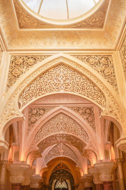 Sintra, Portekiz'deki Monserrate Sarayı'ndaki kapıların detayı