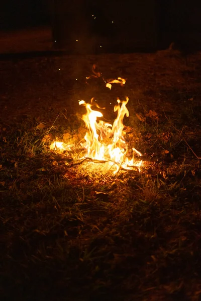 ไฟแคมป กลางท — ภาพถ่ายสต็อก