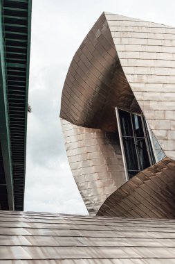 Bilbao, İspanya 'daki Frank O. Gehry' nin Guggenheim Müzesi 'nin detayları.