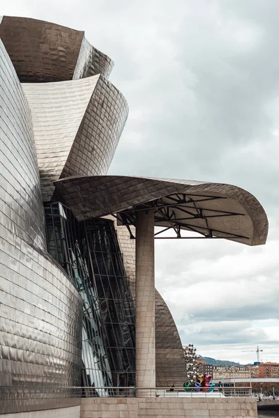 Részlet Guggenheim Múzeum Épület Frank Gehry Bilbao Spanyolország — Stock Fotó