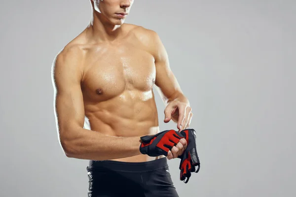 Young Muscular Fit Man Pitting Gloves Studio — Stock Photo, Image