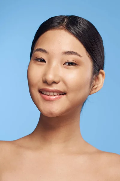 Retrato Joven Hermosa Feliz Sonriente Mujer Asiática Estudio —  Fotos de Stock