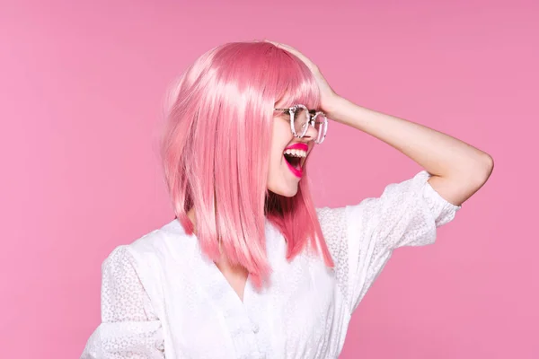 Mujer Joven Peluche Rosa Sobre Fondo Rosado —  Fotos de Stock