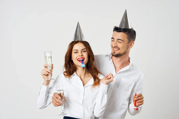 Portret Van Jong Mooi Paar Vieren Verjaardag Met Champagne — Stockfoto