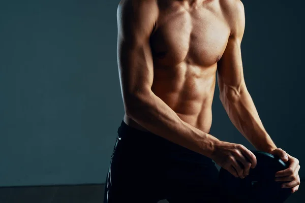 工作室拍摄 男健美运动员 体重减轻的裸体运动员 — 图库照片