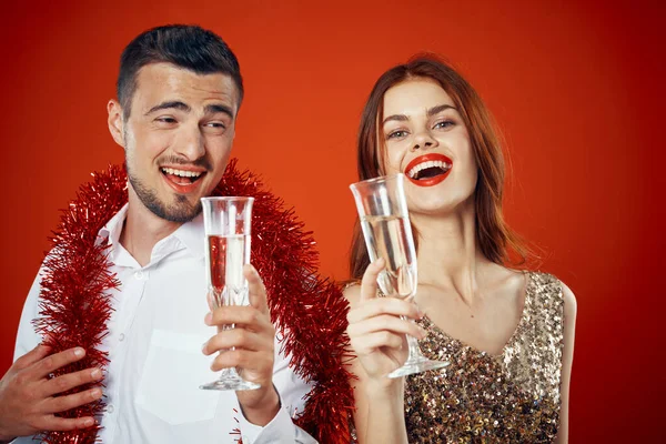 Porträt Eines Jungen Schönen Paares Das Neujahr Mit Champagner Feiert — Stockfoto