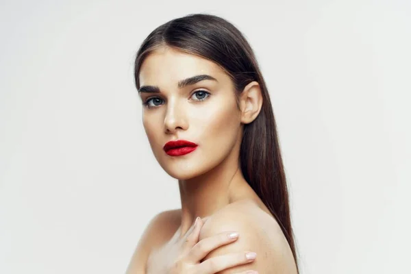 Retrato Jovem Mulher Bonita Com Batom Vermelho Nos Lábios Beleza — Fotografia de Stock