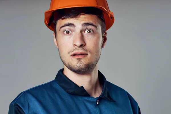 Studio Shot Industrial Worker Orange Helmet Surprised — Stock Photo, Image