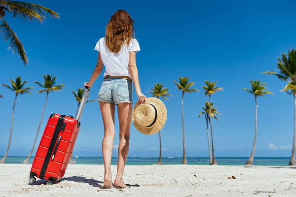 Young Woman Red Suitcase Beach — Stock Photo, Image