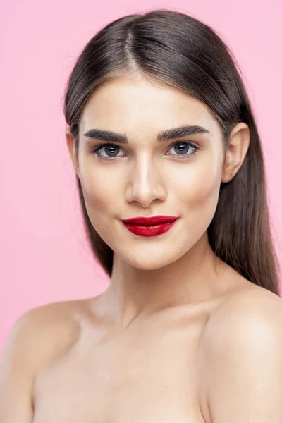 Porträt Einer Jungen Schönen Frau Mit Rotem Lippenstift Auf Den — Stockfoto