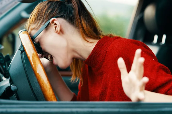 Young Beautiful Emotional Woman Driver Car — Stock Photo, Image
