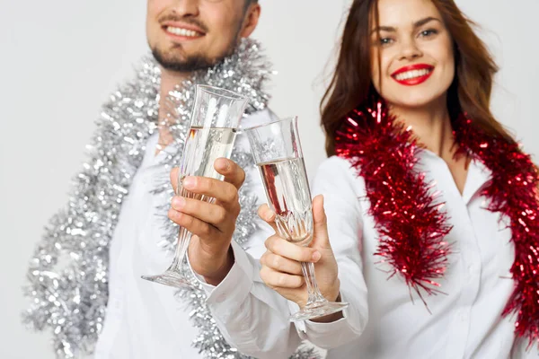 Porträt Eines Jungen Schönen Paares Das Neujahr Mit Champagner Feiert — Stockfoto