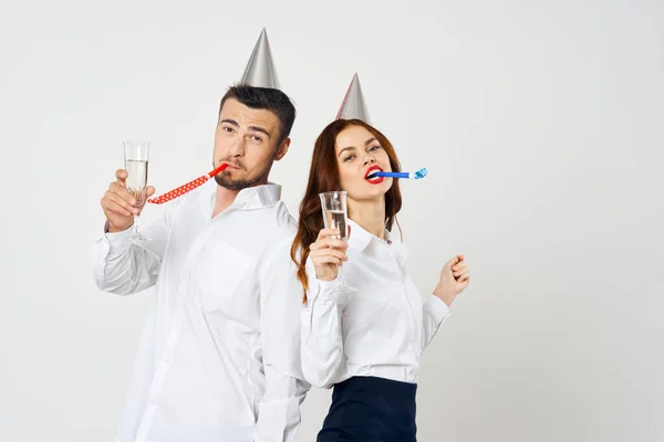 Portrait Jeune Beau Couple Célébrant Son Anniversaire Avec Champagne — Photo