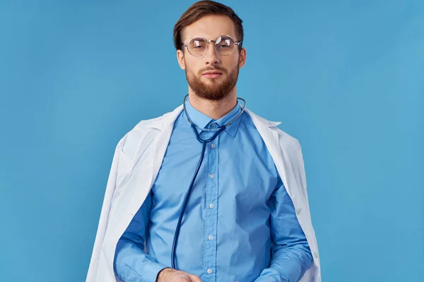 Estúdio Tiro Médico Masculino Posando — Fotografia de Stock