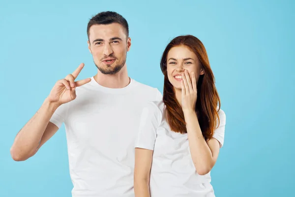 Young Beautiful Couple Studio — Stock Photo, Image