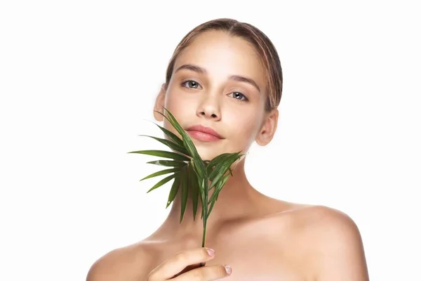 Young Beautiful Wman Posing Leaf Studio — Stock Photo, Image