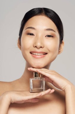 Genç ve güzel bir kadın