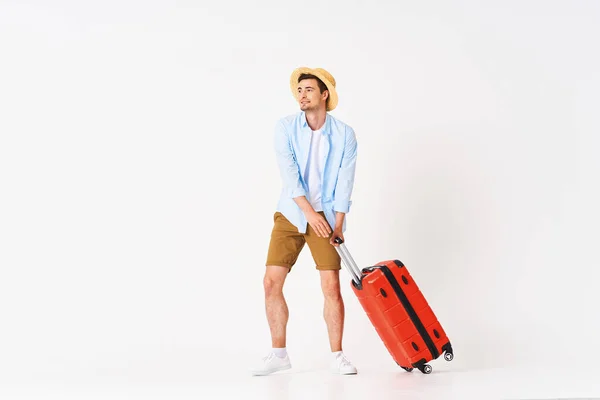 Jeune Homme Avec Valise Rouge Studio — Photo