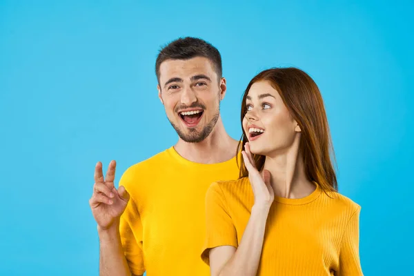 Young Handsome Man Woman Studio Blue Background — Stock Photo, Image