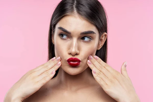 Portrait Jeune Belle Femme Avec Rouge Lèvres Rouge Sur Ses — Photo