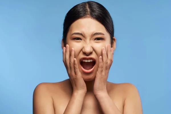 Young Beautiful Asian Woman Upset Acne Studio Shot — Stock Photo, Image