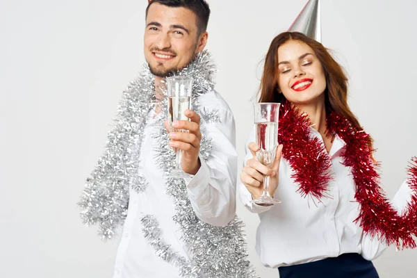 Porträt Eines Jungen Schönen Paares Das Geburtstag Mit Champagner Feiert — Stockfoto