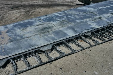 Arızadan sonra yok olan yolcu uçağının kalıntıları