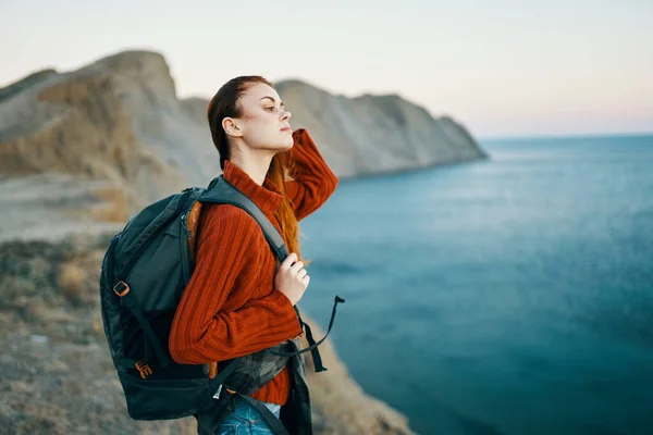 Giovane Donna Zaino Spalla Viaggio — Foto Stock