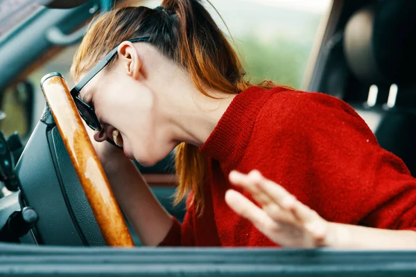 Young Beautiful Emotional Woman Driver Car — Stock Photo, Image