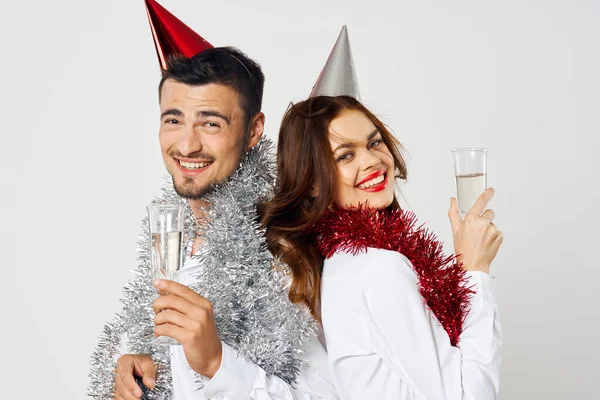 Porträt Eines Jungen Schönen Paares Das Partyhüten Das Neue Jahr — Stockfoto