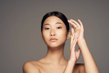 Güzel kadın yüzü Asyalı görünüşü 