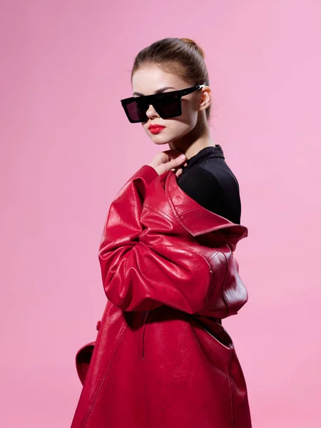 Mooie charme vrouw elegante stijl — Stockfoto