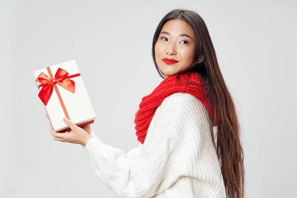 Свята подарунки жінці яскравий шарф для макіяжу — стокове фото