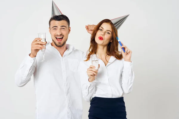 Retrato Jovem Belo Casal Celebrando Aniversário Com Champanhe — Fotografia de Stock