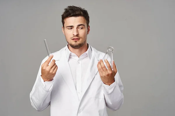 Prise Vue Jeune Médecin Sur Fond Isolé — Photo