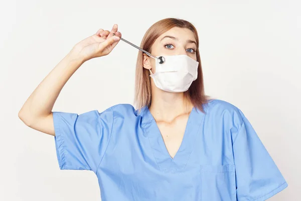 Foto Alta Calidad Médico Mujer Con Espejo Dental Aislado Sobre —  Fotos de Stock