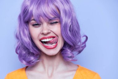 Lüks ve mutlu model makyaj partisi bedava.