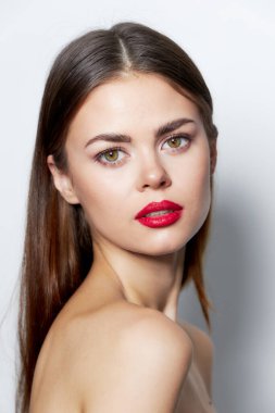 Bayan cilt bakımı Kırmızı dudaklar berrak cilt cazibesi 