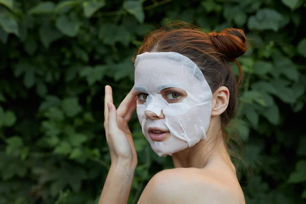 Hezká žena tvář maska Vzhled péče o pleť — Stock fotografie