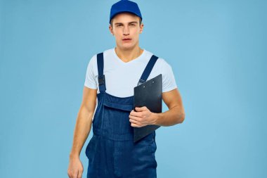 Servis elemanı mavi arkaplan sunuyor.