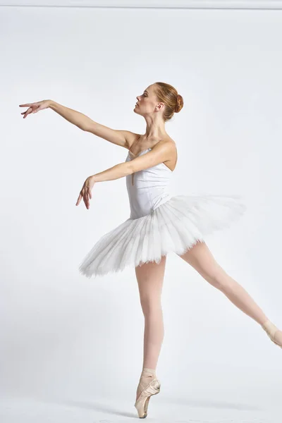 Ballerine Tutu Effectuant Des Exercices Danse Photo Haute Qualité — Photo